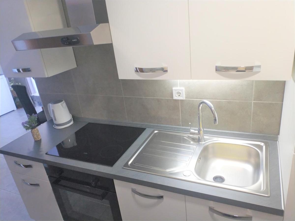 Apartments Rak Vis Exterior photo